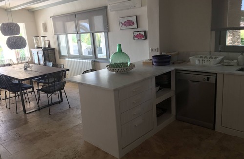 Moraira Villa | Maravillosa villa de lujo en 1ª línea del mar en Moraira con piscina privada.