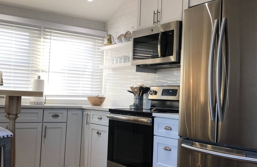 West of Town Casa | Wonderful Mid Island Gem