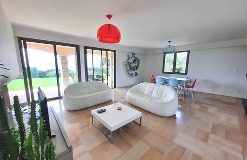 Sagone Apartamento | Alquiler moderno magnífico: impresionantes vistas al mar a 3 minutos de la playa