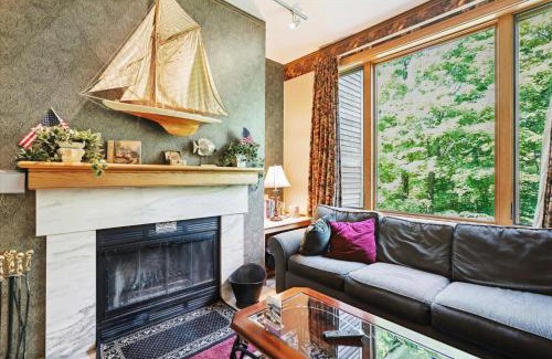 Killington Casa | Wonderful One bedroom condo located in Highridge Condominiums J6