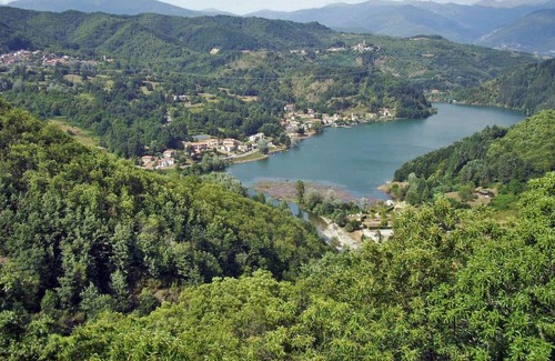 Piazza al Serchio Casa | Casa de vacaciones privada con WIFI, piscina privada, TV, balcón, mascotas permitida, aparcamiento