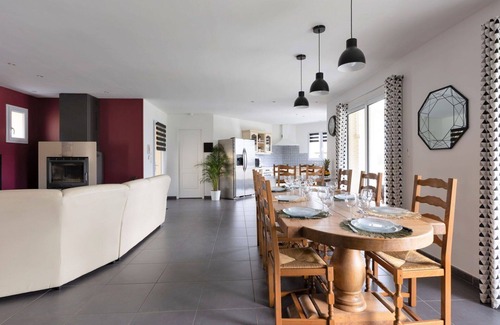 Saint-Martin-de-Seignanx Casa | Maravillosa casa de vacaciones privada para 8 personas con WIFI, piscina, A/C, TV y terraza