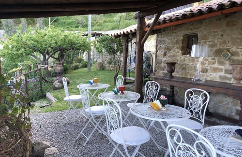 Naso Casa | Maravillosa casa de vacaciones privada con A/C, piscina privada, TV, vista panorámica, aparcamiento