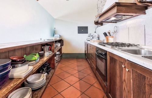 Loro Ciuffenna Casa | Casa de vacaciones privada con WIFI, piscina privada, balcón, mascotas permitida, aparcamiento