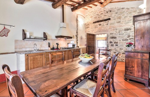 Loro Ciuffenna Casa | Casa de vacaciones privada con WIFI, piscina privada, balcón, mascotas permitida, aparcamiento