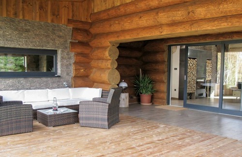 Benesov nad Cernou Casa | Maravillosa casa de vacaciones privada con jacuzzi, terraza, vista panorámica, aparcamiento