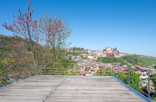 Castellinaldo Villa | Preciosa casa de vacaciones privada con piscina privada, WIFI, A/C, TV, terraza, vista panorámica