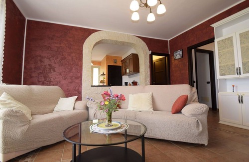 Gioiosa Marea Villa | Casa de vacaciones privada con A/C, WIFI, jacuzzi, TV, terraza, mascotas permitida, aparcamiento