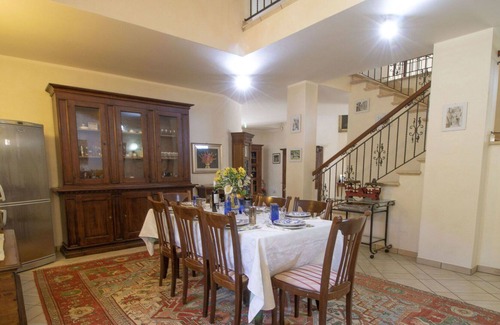 Massa Martana Villa | Casa de vacaciones privada con bañera de hidromasaje, piscina privada, WIFI, A/C, TV, terraza