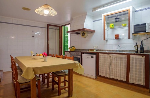 Banyalbufar Casa | Maravillosa casa de vacaciones privada para 6 personas con A/C, WIFI, TV y terraza