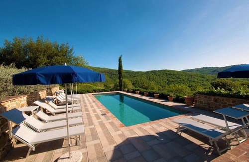 Pergine Valdarno Villa | Casa de vacaciones privada con piscina privada, A/C, WIFI, TV, mascotas permitida, cerca de Arezzo