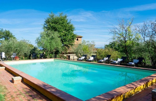 Montevarchi Villa | Casa de vacaciones privada con WIFI, piscina privada, TV, balcón, vista panorámica, aparcamiento