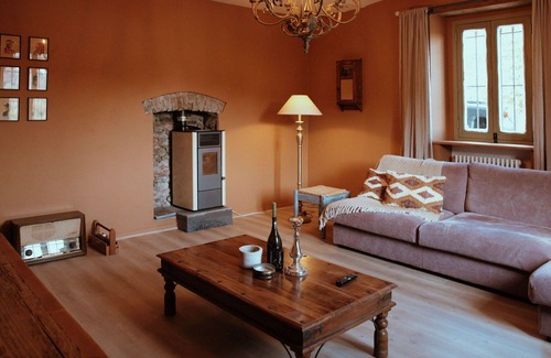 Dego Casa | Casa de vacaciones privada con WIFI, piscina privada, patio, vista panorámica, aparcamiento