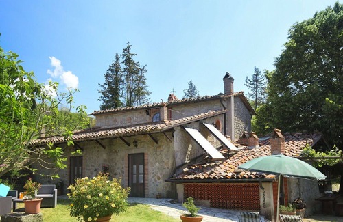 Santa Fiora Villa | Casa de vacaciones privada con piscina privada, WIFI, TV, patio, vista panorámica, aparcamiento