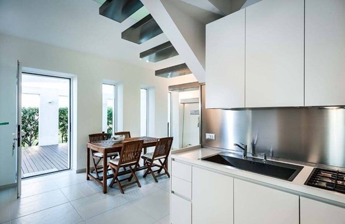 Torregrotta Villa | Casa de vacaciones privada con WIFI, jacuzzi, A/C, TV, terraza, vista panorámica, aparcamiento
