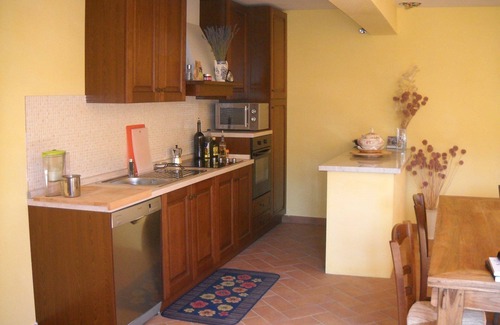 Villa A Sesta Villa | Casa de vacaciones privada con piscina, A/C, WIFI, TV, patio, vista panorámica, cerca de Siena