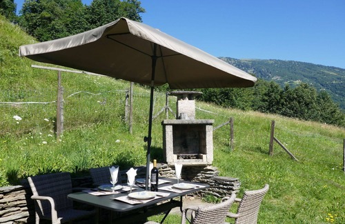 Negrentino Casa | Estupenda casa de vacaciones privada para 6 personas con WIFI, TV y mascotas permitida
