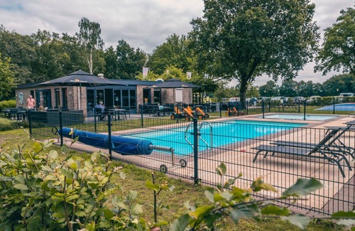IJhorst Casa | Maravillosa casa de vacaciones privada con WIFI, A/C, piscina, TV, terraza y aparcamiento