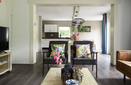 Vlagtwedde Casa | Casa de vacaciones privada con piscina, WIFI, TV, terraza, mascotas permitida, aparcamiento