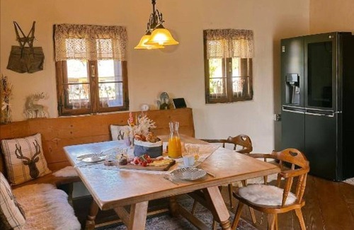Brodingberg Casa | Estupenda casa de vacaciones privada con WIFI, jacuzzi, A/C, TV, patio, mascotas permitida