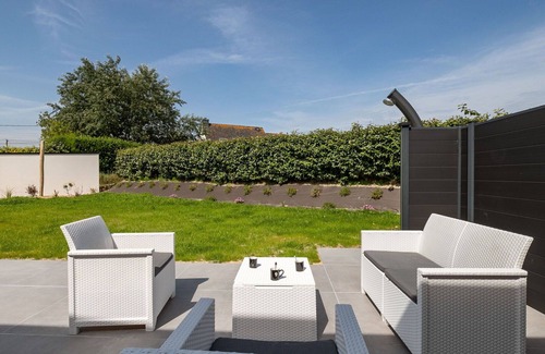 Cleder Casa | Estupenda casa de vacaciones privada con WIFI, piscina privada, TV, terraza y aparcamiento