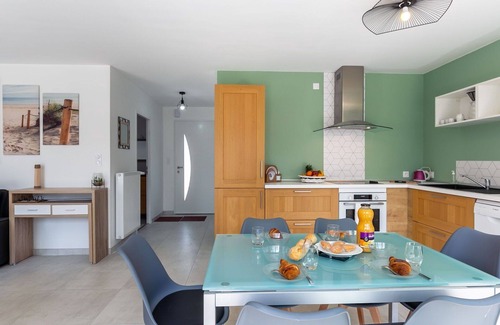 Locquirec Casa | Casa de vacaciones privada con jacuzzi, WIFI, TV, terraza, mascotas permitida, aparcamiento