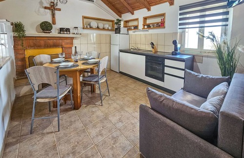 Praznica Casa | Estupenda casa de vacaciones privada con piscina privada, A/C, WIFI, TV, terraza y vista panorámica