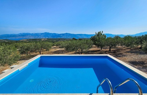 Praznica Casa | Estupenda casa de vacaciones privada con piscina privada, A/C, WIFI, TV, terraza y vista panorámica