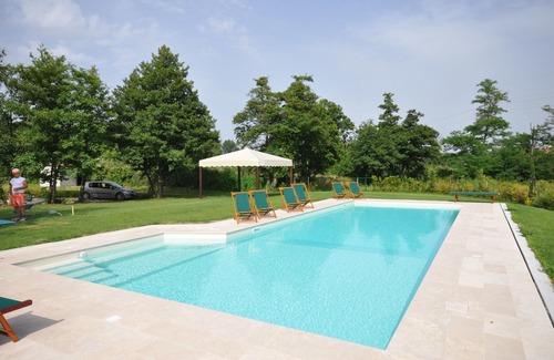 Montecarlo Villa | Casa de vacaciones privada con piscina privada, A/C, WIFI, TV, patio, vista panorámica