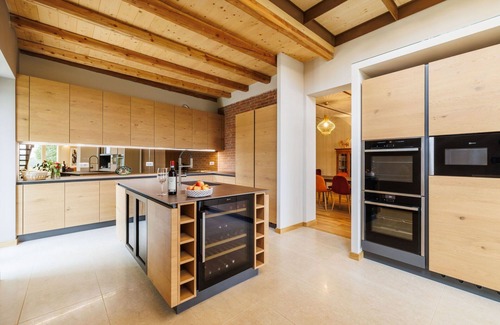 Monteu Roero Villa | Preciosa casa de vacaciones privada con piscina privada, WIFI, A/C y patio, cerca de Alba