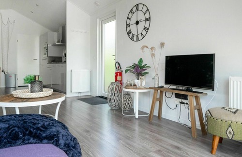 Enkhuizen Casa | Wonderful private villa for 4 guests with WIFI, TV, terrace and parking