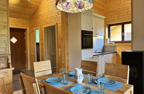 Presseggen Casa | Maravillosa casa de vacaciones privada para 4 personas con WIFI, TV y balcón