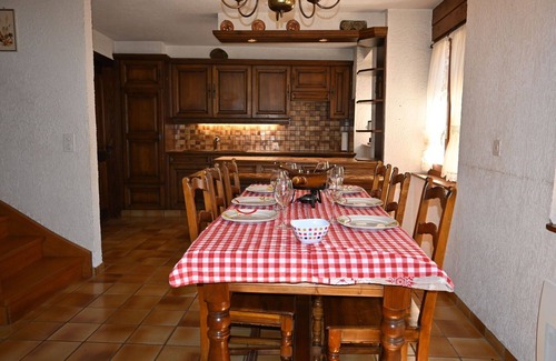 Ovronnaz Casa | Preciosa casa de vacaciones privada para 6 personas con WIFI, TV, terraza y aparcamiento
