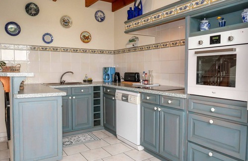 Primelin Casa | Maravillosa casa de vacaciones privada para 2 personas con TV, terraza y aparcamiento
