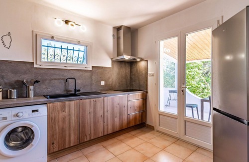 Pianotolli-Caldarello Casa | Preciosa casa de vacaciones privada para 6 personas con A/C, WIFI y terraza