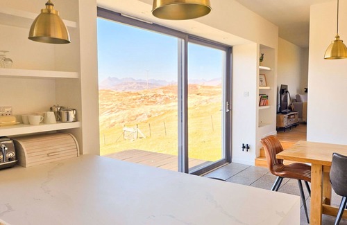 Breakish Casa | Estupenda casa de vacaciones privada para 8 personas con TV, terraza y vista panorámica