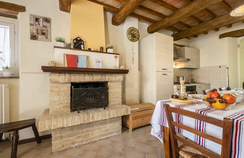 Casinina Casa | Casa de vacaciones privada con WIFI, bañera de hidromasaje, piscina privada, TV, vista panorámica