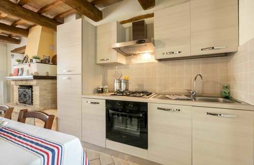 Casinina Casa | Casa de vacaciones privada con WIFI, bañera de hidromasaje, piscina privada, TV, vista panorámica