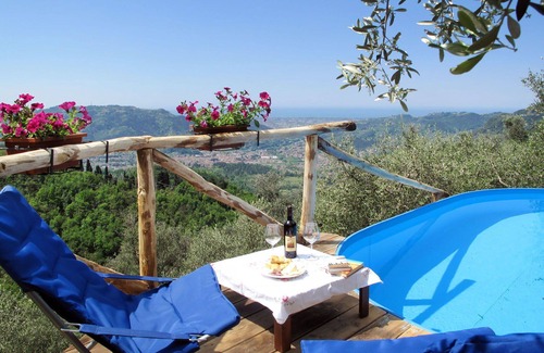 Camaiore Casa | Casa de vacaciones privada con piscina privada, WIFI, TV, terraza, vista panorámica, aparcamiento