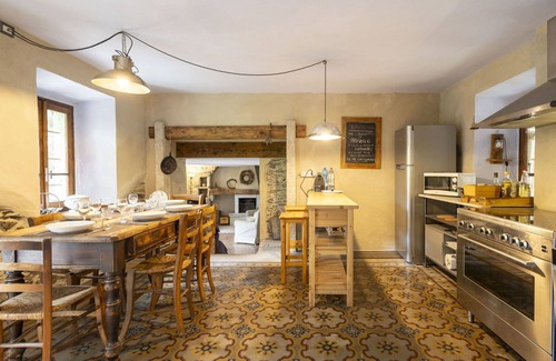 Mergozzo Casa | Preciosa casa de vacaciones privada para 6 personas con WIFI, TV, balcón y aparcamiento
