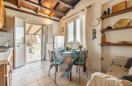 Muravera Casa | Maravillosa casa de vacaciones privada con A/C, WIFI, TV, patio, vista panorámica, aparcamiento