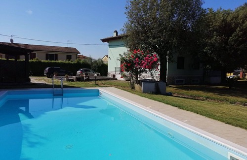 Villa Campanile Villa | Casa de vacaciones privada con piscina privada, A/C, WIFI, patio, aparcamiento, cerca de Lucca