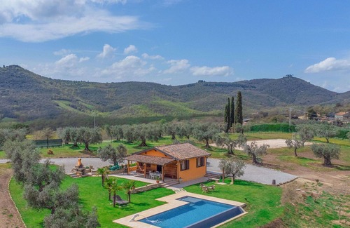 Panicale Casa | Estupenda casa de vacaciones privada con WIFI, piscina privada, A/C, TV, balcón y aparcamiento