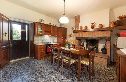 Scansano Casa | Casa de vacaciones privada con WIFI, bañera de hidromasaje, TV, terraza, vista panorámica