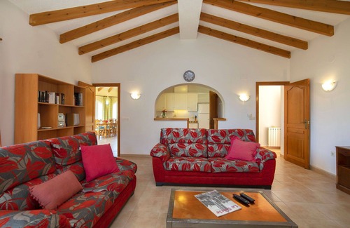 Costa de Benissa Villa | Estupenda casa de vacaciones privada para 6 personas con A/C, WIFI, piscina privada y TV