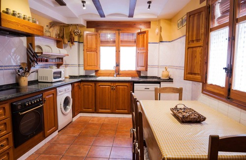Cabanes Villa | Estupenda casa de vacaciones privada para 8 personas con WIFI, TV, terraza y aparcamiento