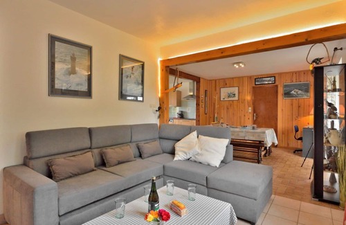 Kerbors Casa | Maravillosa casa de vacaciones privada con WIFI, TV, terraza, mascotas permitida y aparcamiento