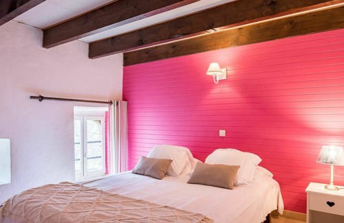 Carnac Villa | Estupenda casa de vacaciones privada para 8 personas con WIFI, TV, mascotas permitida y aparcamiento