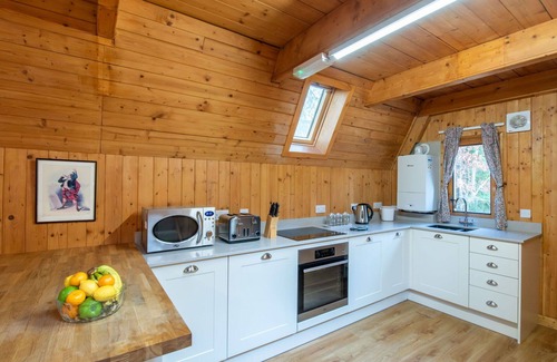 Cannich Casa | Estupenda casa de vacaciones privada para 4 personas con WIFI, TV, mascotas permitida y aparcamiento