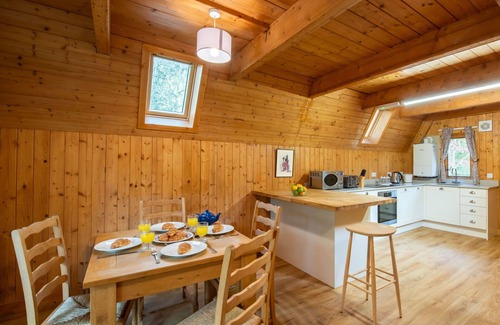 Cannich Casa | Estupenda casa de vacaciones privada para 4 personas con WIFI, TV, mascotas permitida y aparcamiento